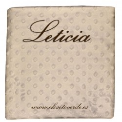 Manta Topitos Bordada Arena Super Precio