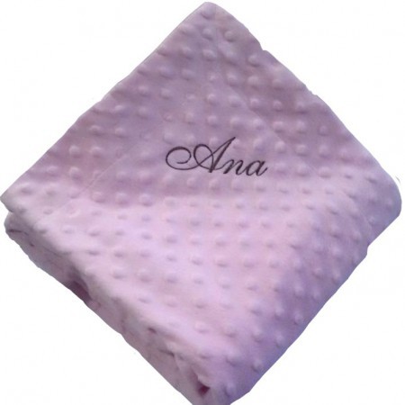 MANTA BORDADA Y CAPAS DE BAÑO