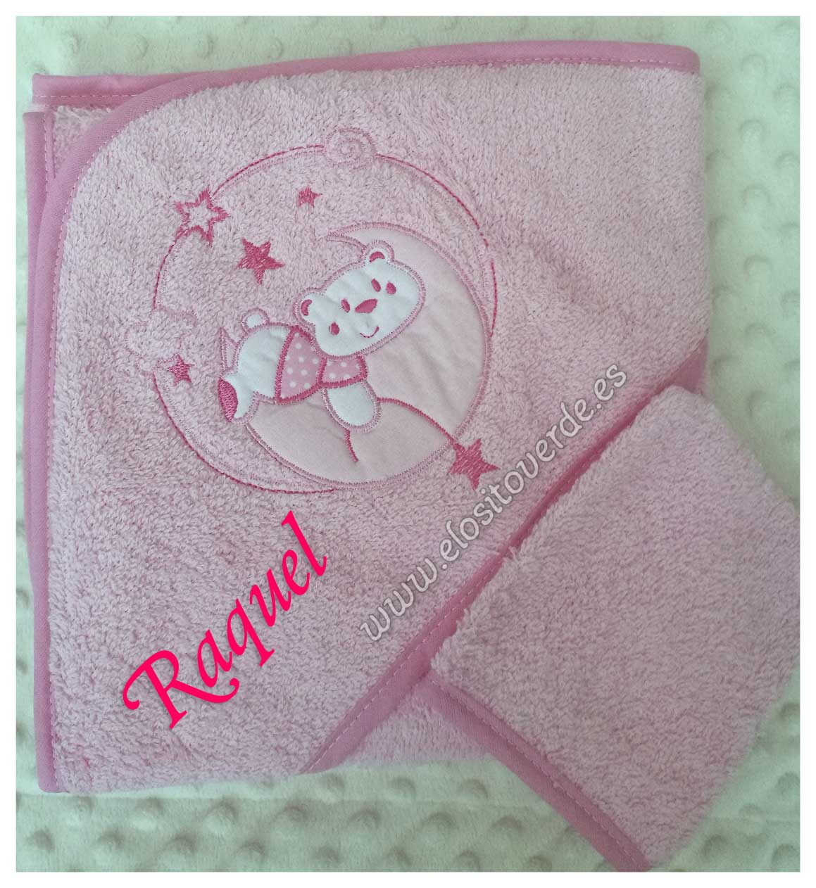 Capa de baño  rosa bebe manopla bordada con nombre 2.jpg