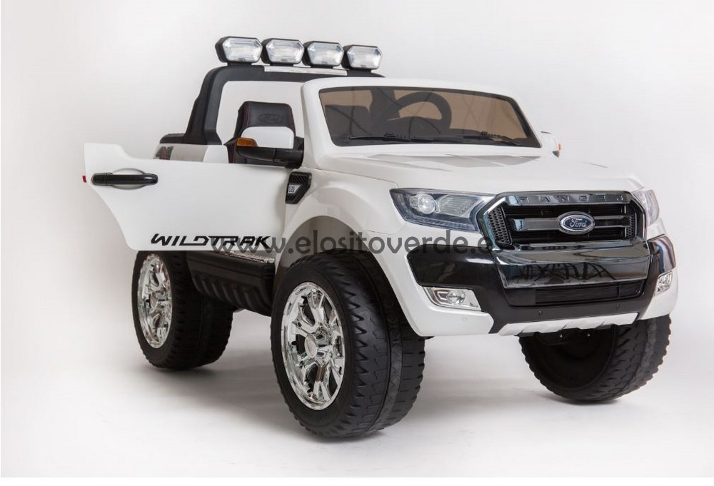 Ford Ranger Blanco versión lujo para niños a bateria con ruedas de goma y pantall mp4 reproductor de videos 1.JPG
